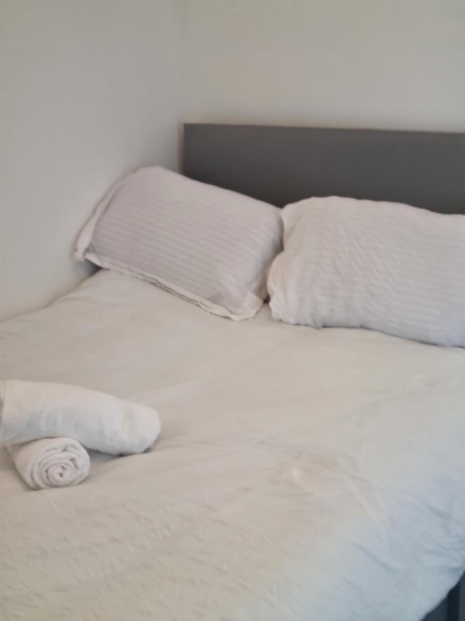 Gillingham Villa 4 Bedroom Free Sports Channels Экстерьер фото